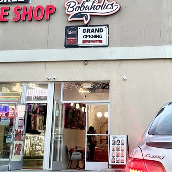 Bobaholics - Outside of the store: located to the left of 24 Hour Fitness - Bubble Tea Near Me - San Jose, California Bobaholics - Outside of the store: located to the left of 24 Hour Fitness - Bubble Tea Near Me - San Jose, California