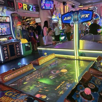 Corvette Diner - Arcade - Diners Near Me - San Diego, California