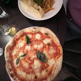 Margarita pizza and penne with chicken