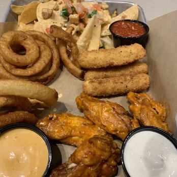 Buffalo Wild Wings - House Sampler - Chicken Wings Near Me - Killeen, Texas Buffalo Wild Wings - House Sampler - Chicken Wings Near Me - Killeen, Texas