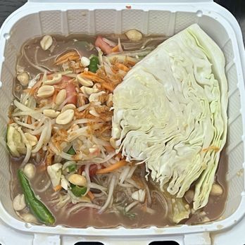 Bobby Thai - L 1 papaya salad - Thai Near Me - El Monte, California