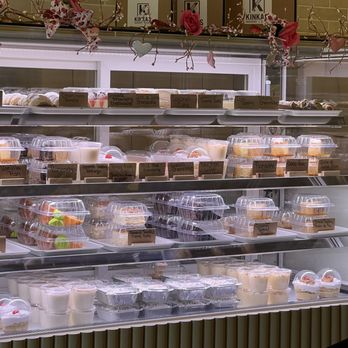 Kinka’s Bakery Cafe - Dessert case - Latin American Near Me - Lutz, Florida Kinka’s Bakery Cafe - Dessert case - Latin American Near Me - Lutz, Florida