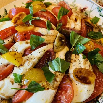 Rocca - Fresh mozzarella and heirloom tomatoes - Italian Near Me - Tampa, Florida