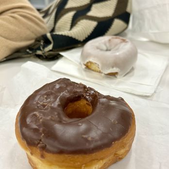 Bob's Coffee & Doughnuts - Bakeries Near Me - Los Angeles, California Bob's Coffee & Doughnuts - Bakeries Near Me - Los Angeles, California