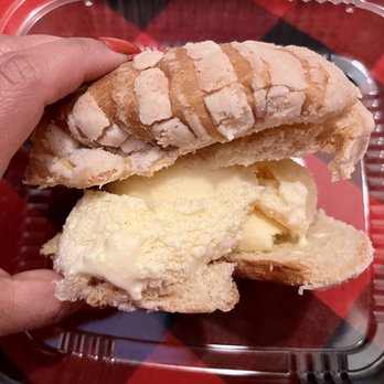 El Munchies - Concha Sandwich - Mexican Near Me - Glendale, California