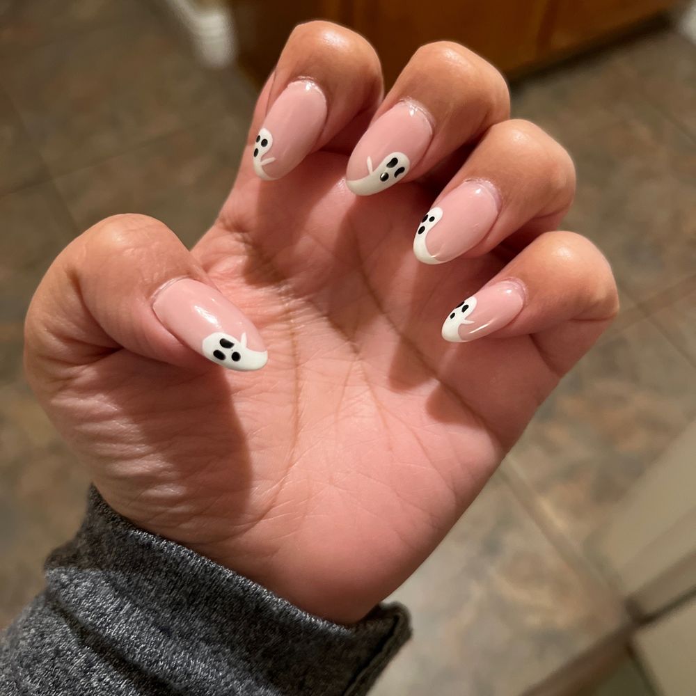 Trill Nail Parlor - 2 weeks after my Halloween Nails Still looking good - Nail Salons Near Me - Bellflower, California