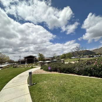 John Tooker Civil Park - Walk path - Parks Near Me - Yucaipa, California