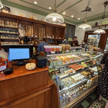 Bouchon Bakery - Bakeries Near Me - Yountville, California