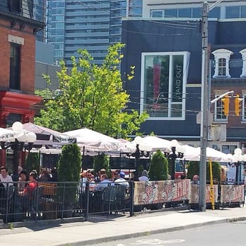 Graffiti Alley - A number of sidewalk cafes to take a lunch break. - Public Art Near Me - Toronto, Ontario Graffiti Alley - A number of sidewalk cafes to take a lunch break. - Public Art Near Me - Toronto, Ontario