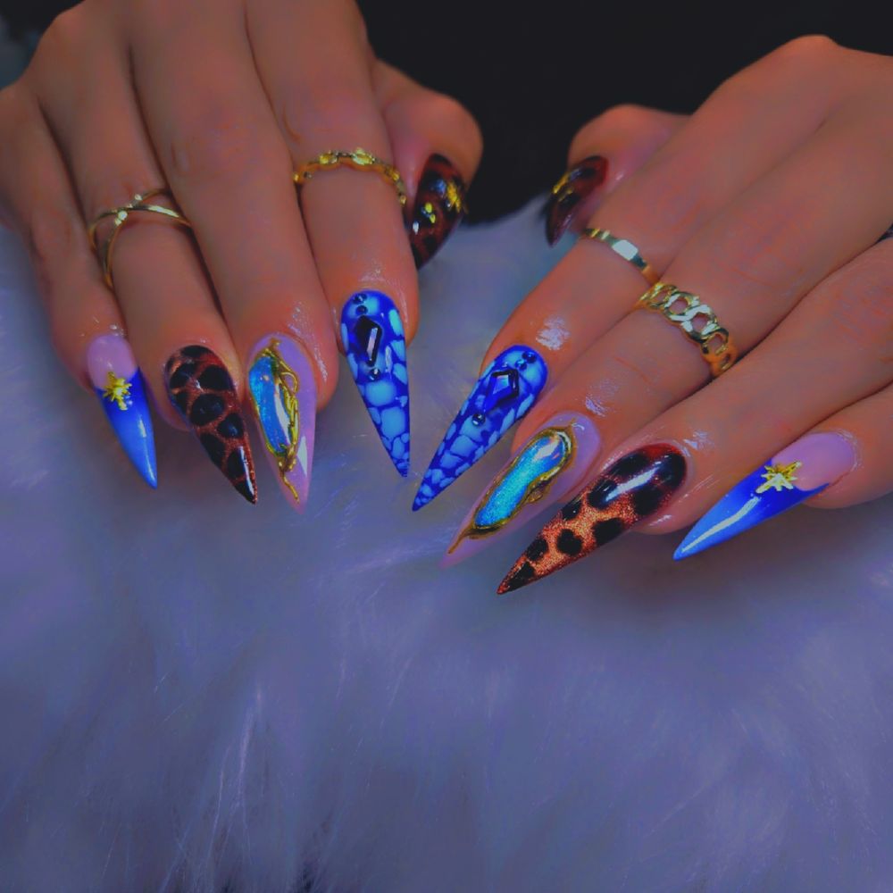 I love Lumia Nails all the Nail Technicians do a good job.  I will definitely recommend this Nail salon to all my female friends.