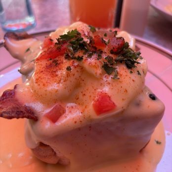 Maxie's - Eggs Benedict Box with a Sunrise Mimosa - Breakfast & Brunch Near Me - Las Vegas, Nevada Maxie's - Eggs Benedict Box with a Sunrise Mimosa - Breakfast & Brunch Near Me - Las Vegas, Nevada