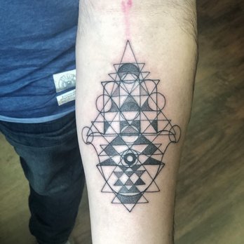 The Blank Slate - Geometric sacred geometry hamsa - Tattoo Near Me - Poughkeepsie, New York