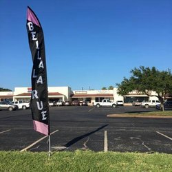 Bella la Rue Boutique - Bella la Rue Boutique located in the Harbor Oaks Shopping Center Rockport, Tx
