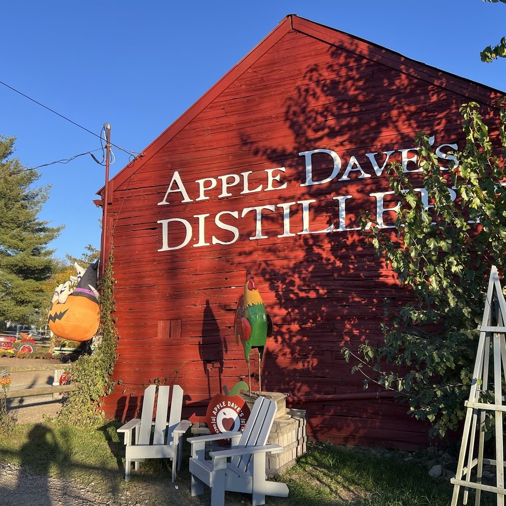 Apple Dave’s Orchards - Behind the winery - Fruits & Veggies Near Me - Warwick, New York