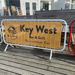 Key West Bar And Grill - The outside seating