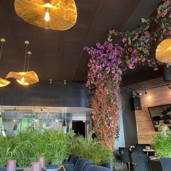 Baru - Dining area - Cocktail Bars Near Me - Detroit, Michigan