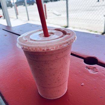 Tuxies Juices - Strawberry smoothie - Mexican Near Me - Riverside, California Tuxies Juices - Strawberry smoothie - Mexican Near Me - Riverside, California