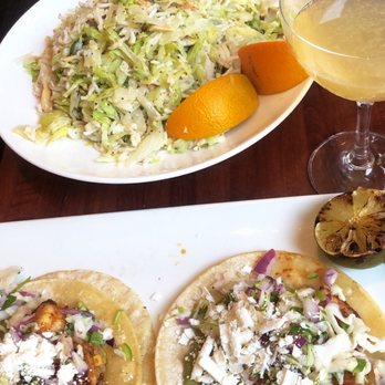 Green Street Restaurant - Spicy Shrimp Tacos and Dianne's Salad with Margarita and Pear Martini - New American Near Me - Pasadena, California