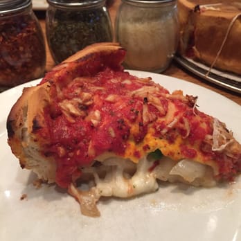 Giordano's - Pizza Near Me - Chicago, Illinois