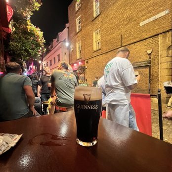 The Temple Bar - Pubs Near Me - Dublin, D