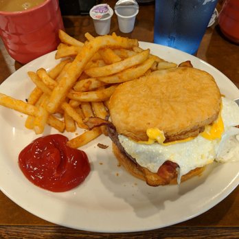 The Howling Rooster - Breakfast SMASH - Breakfast & Brunch Near Me - Buffalo, New York The Howling Rooster - Breakfast SMASH - Breakfast & Brunch Near Me - Buffalo, New York