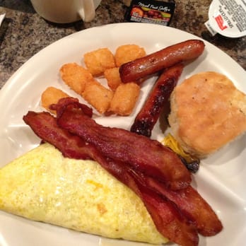 Smith Family Dinner Theater - bacon, eggs, biscuits and biscuits - Dinner Theater Near Me - Pigeon Forge, Tennessee Smith Family Dinner Theater - bacon, eggs, biscuits and biscuits - Dinner Theater Near Me - Pigeon Forge, Tennessee