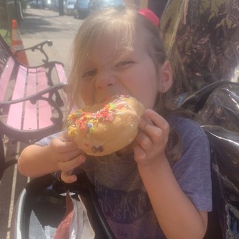 Hi-Five Doughnuts - Vegan donuts with no vegan glaze lightly drizzled and fruit cereal! - Donuts Near Me - Louisville, Kentucky Hi-Five Doughnuts - Vegan donuts with no vegan glaze lightly drizzled and fruit cereal! - Donuts Near Me - Louisville, Kentucky
