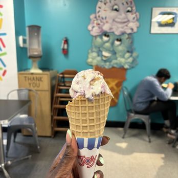 What's the Scoop - Yes, the Lemon Blueberry Shortbread brought joy! :) - Ice Cream & Frozen Yogurt Near Me - Metuchen, New Jersey What's the Scoop - Yes, the Lemon Blueberry Shortbread brought joy! :) - Ice Cream & Frozen Yogurt Near Me - Metuchen, New Jersey