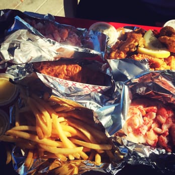 Red's Eats - Worth to wait!!! An hour waiting - Seafood Near Me - Wiscasset, Maine Red's Eats - Worth to wait!!! An hour waiting - Seafood Near Me - Wiscasset, Maine