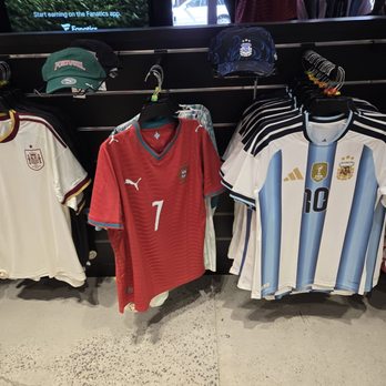 Lids - Accessories Near Me - New York, New York