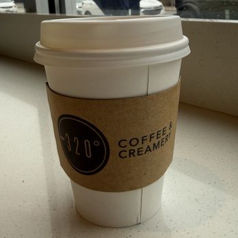 -320° Coffee & Creamery - Vanilla latte - Coffee & Tea Near Me - Detroit, Michigan