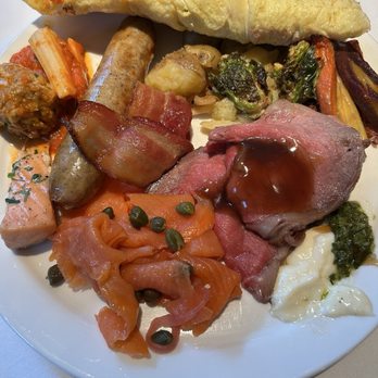Glowbal - Meat up with an omelette - Canadian (New) Near Me - Vancouver, British Columbia