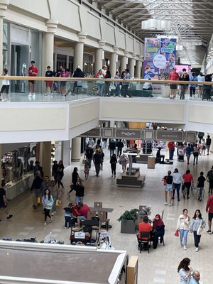 Freehold Raceway Mall by null