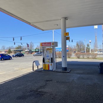 SHELL - Updated December 2025 - 401 Southern Cross Dr, Richmond ...