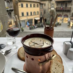 La Loggetta - Truffle fondue