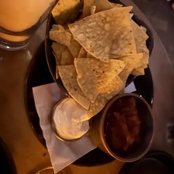 Renard - Photo 8: Corn Chips, Vegan Salsa and Sour Cream