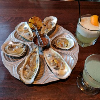 The Lowry - Oysters, The Last Word and Lane Zamprey - Bars Near Me - Minneapolis, Minnesota
