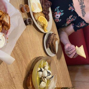 Badger Cafe - Great atmosphere - New American Near Me - Las Vegas, Nevada Badger Cafe - Great atmosphere - New American Near Me - Las Vegas, Nevada