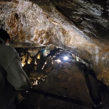 Crystal Cave - Tours Near Me - Kutztown, Pennsylvania Crystal Cave - Tours Near Me - Kutztown, Pennsylvania