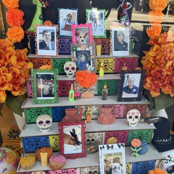 La Monarca Bakery & Cafe - Dia de los Muertos offerenda - Bakeries Near Me - South Pasadena, California La Monarca Bakery & Cafe - Dia de los Muertos offerenda - Bakeries Near Me - South Pasadena, California