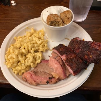 Jimmy Vega's Smokehouse - Brisket and ribs with sides of Mac and cheese and banana puddin - Food Trucks Near Me - Georgetown, Texas Jimmy Vega's Smokehouse - Brisket and ribs with sides of Mac and cheese and banana puddin - Food Trucks Near Me - Georgetown, Texas