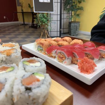 Sushi Red - Sushi Bars Near Me - Plainville, Connecticut