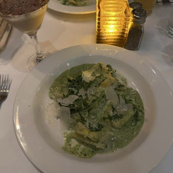 Romeo Cucina - Tortelloni al Pesto - Italian Near Me - Laguna Beach, California Romeo Cucina - Tortelloni al Pesto - Italian Near Me - Laguna Beach, California