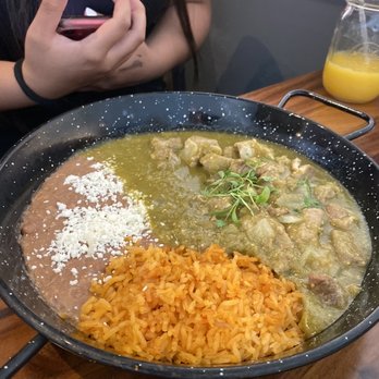Mi Sabor Mexican Kitchen - Chili verde plate - Mexican Near Me - Glendora, California Mi Sabor Mexican Kitchen - Chili verde plate - Mexican Near Me - Glendora, California