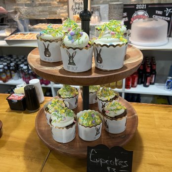 Ribbon Cafe - Easter cupcakes - Cafes Near Me - Ballston Spa, New York