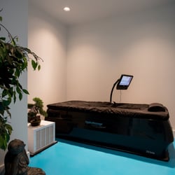 Cloud 9 Float Spa - HydroMassage Bed