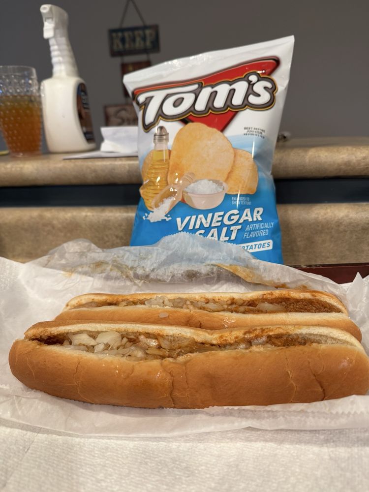 Eddie’s Footlong Hotdogs Logo