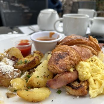 Red House Cafe - Crab scramble - Breakfast & Brunch Near Me - Pacific Grove, California Red House Cafe - Crab scramble - Breakfast & Brunch Near Me - Pacific Grove, California