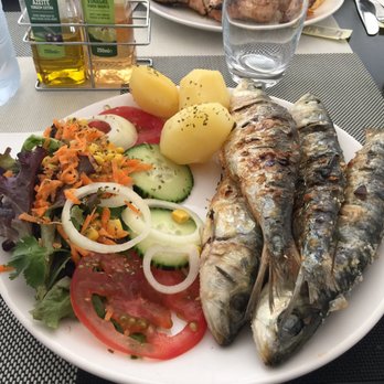 Restaurante Lacus - Grilled sardine dinner at Restaurante Lacus! - Seafood Near Me - Lagos, 08