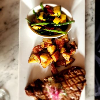 Henry Social Club - Steak - Cocktail Bars Near Me - Columbus, Indiana